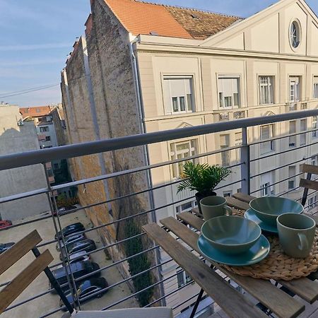 Cozy Quiet Stay With Ac And Parking Budapest Kültér fotó