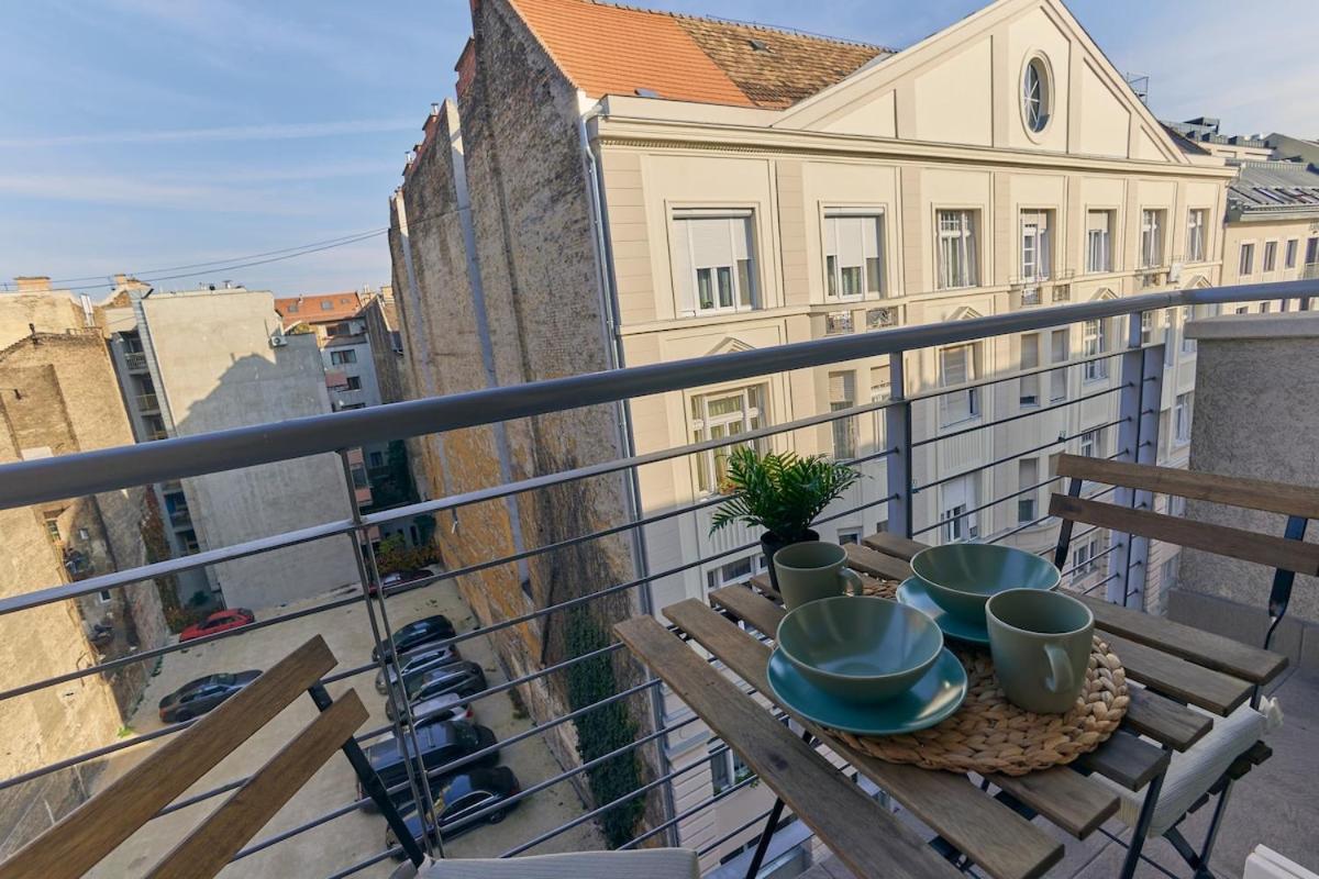 Cozy Quiet Stay With Ac And Parking Budapest Kültér fotó