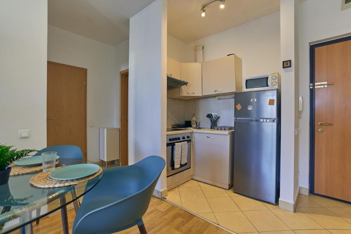 Cozy Quiet Stay With Ac And Parking Budapest Kültér fotó